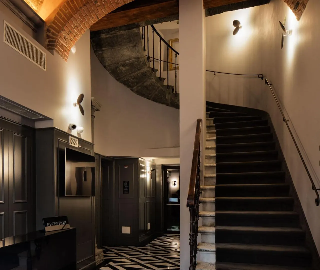 The Frame Hotel Floransa
